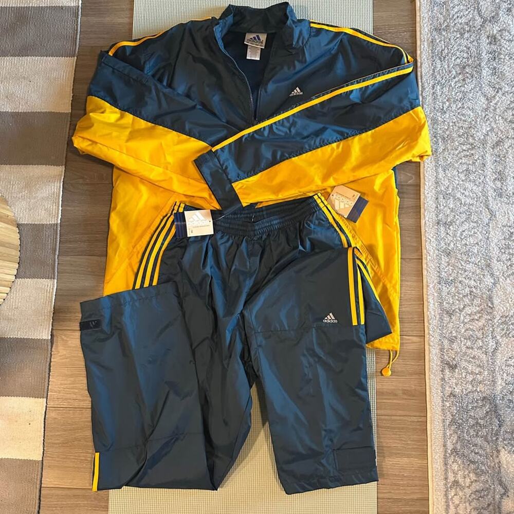 Two Piece Adidas Windbreaker Tracksuit New With Tags men’s XXL